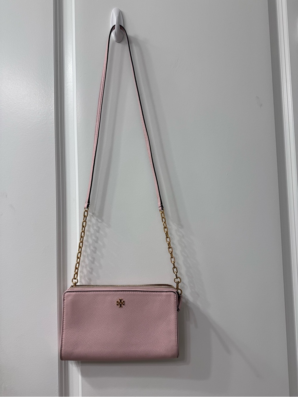Tory Burch Pink Pebbled Leather Chain Strap Crossbody